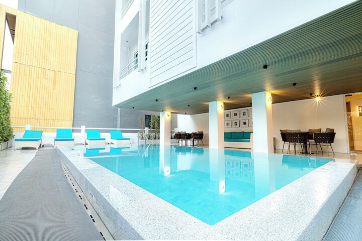 Pool 79 of 103