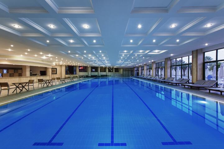 Pool Hotel