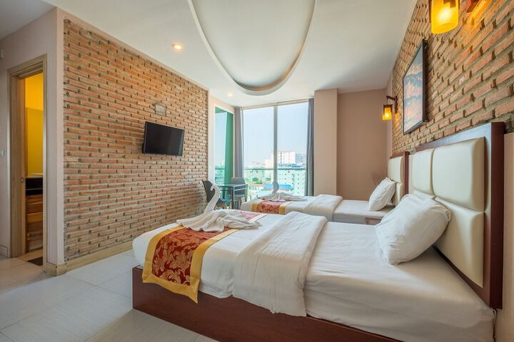 Room 9 of 46