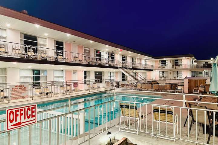 Photo of Ivan Hoe Motel