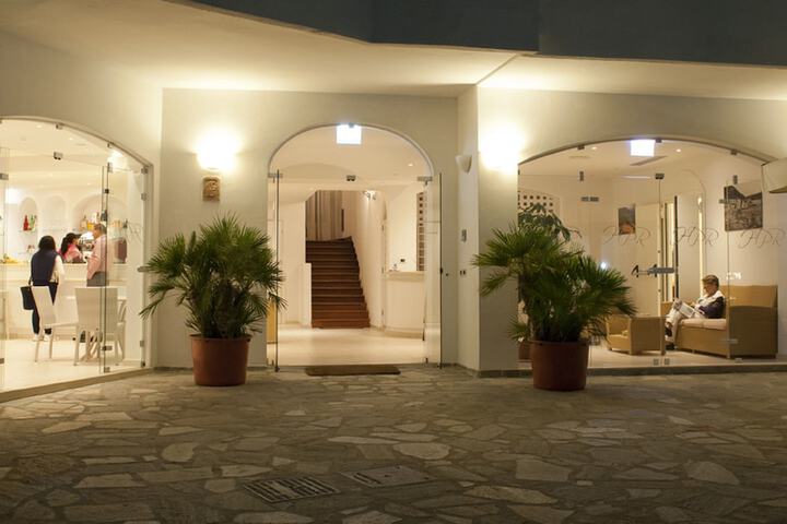 Hotel 40 of 51