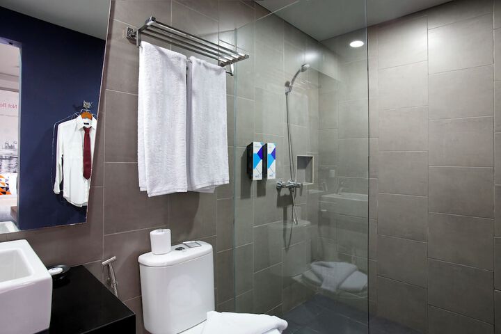 Clean Restrooms