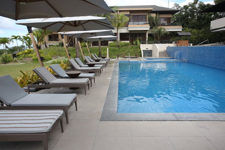 Pool 40 of 175