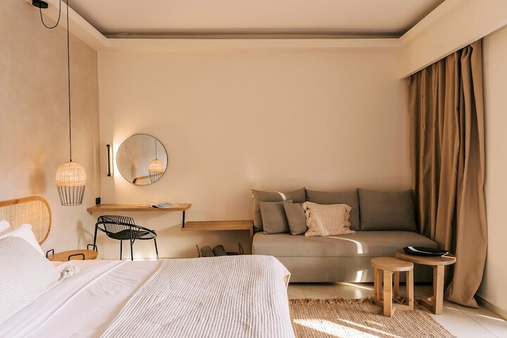 Room 30 of 100