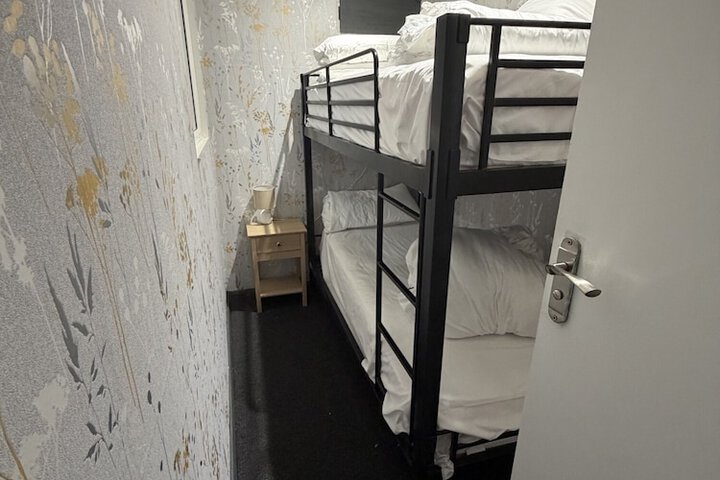 Room 87 of 114
