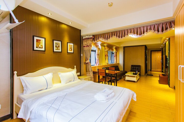 Room 20 of 31