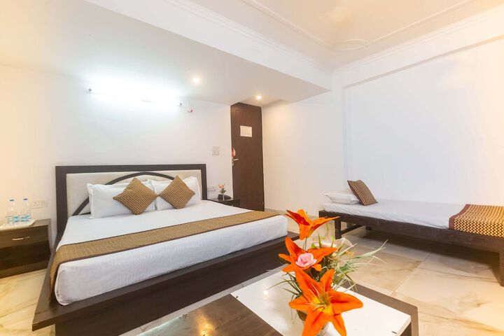 Room 12 of 24