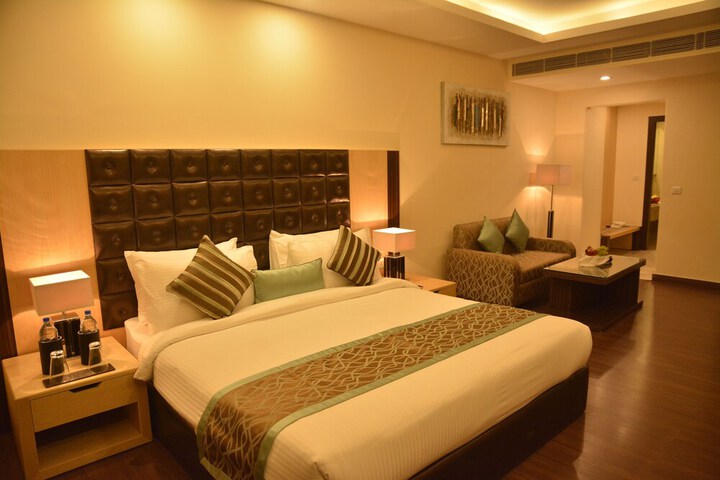 Room 14 of 73