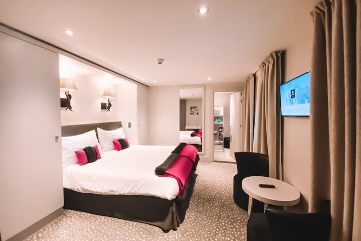 Room 17 of 45