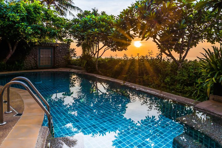 Hotel Pool
