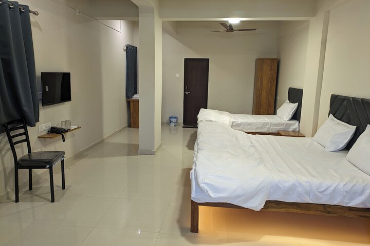 Room 7 of 15
