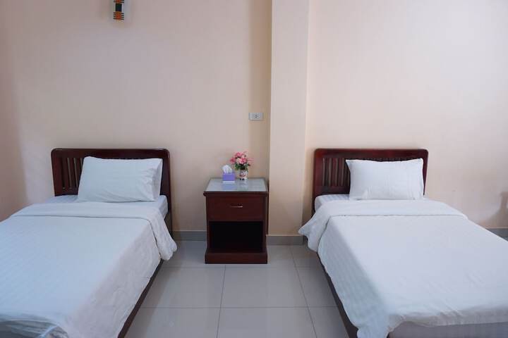 Room 14 of 38