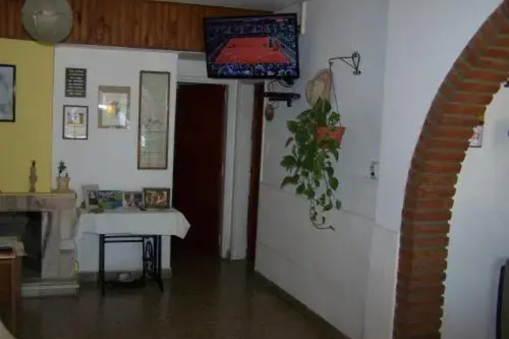 Room 7 of 10