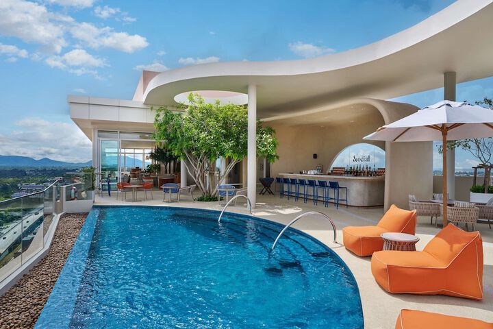Pool 26 of 39
