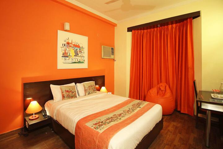 Room 5 of 19