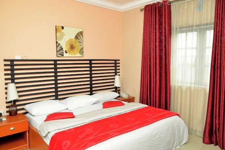 Room 8 of 49