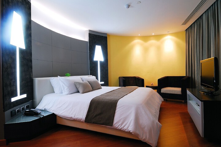 Room 48 of 168