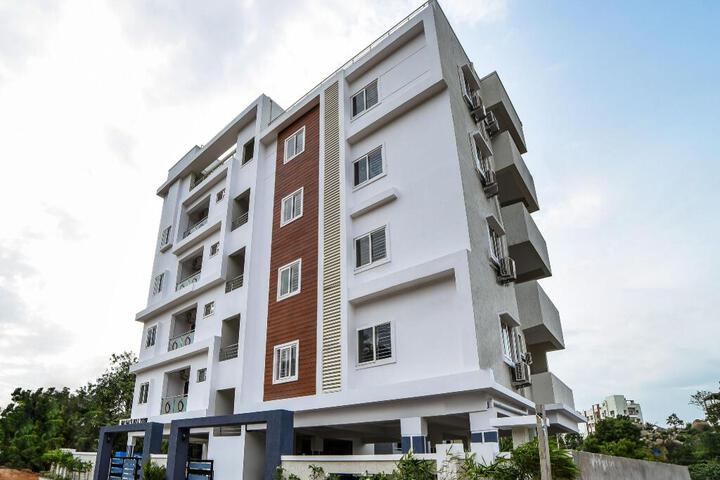 OYO 16432 SRIRAMA HOTELS KHAZAGUDA
