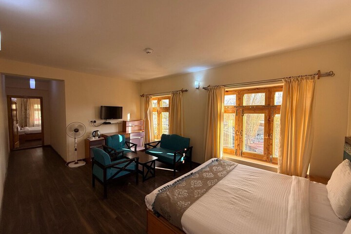 Room 9 of 29