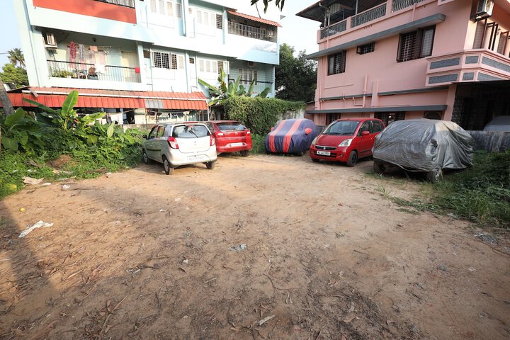 Property Grounds 34 of 37