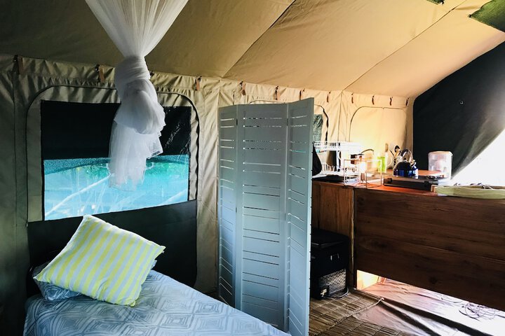 Room 14 of 27