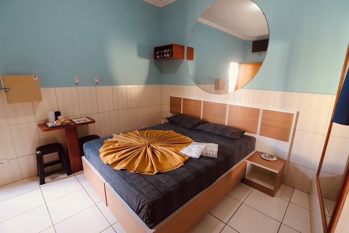 Room 28 of 70
