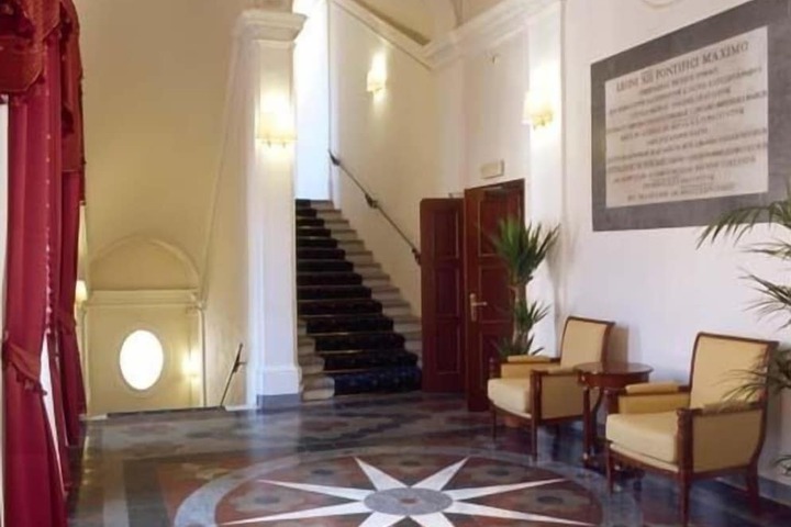 Lobby Photos