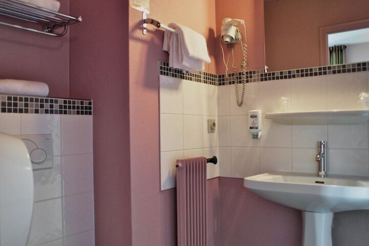 Clean Restrooms
