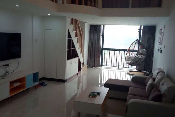 Room 5 of 15
