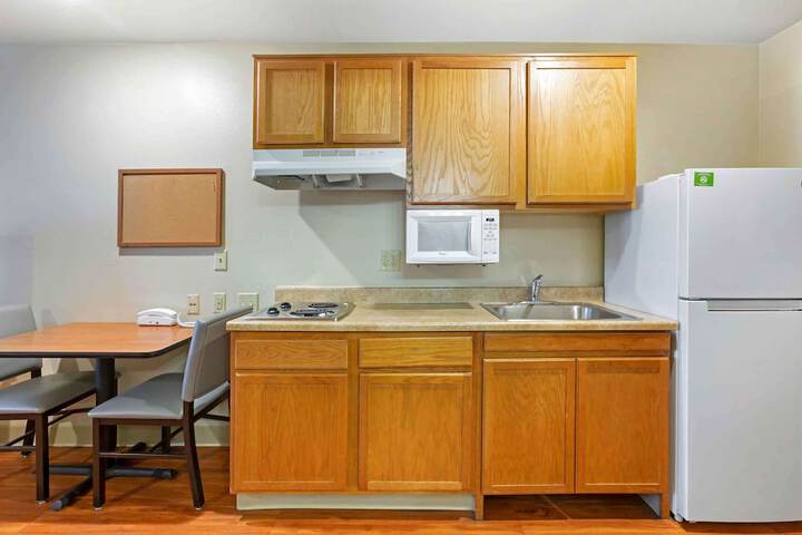 Studio with Double Bed (2 of 16)