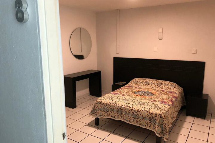 Room 7 of 14