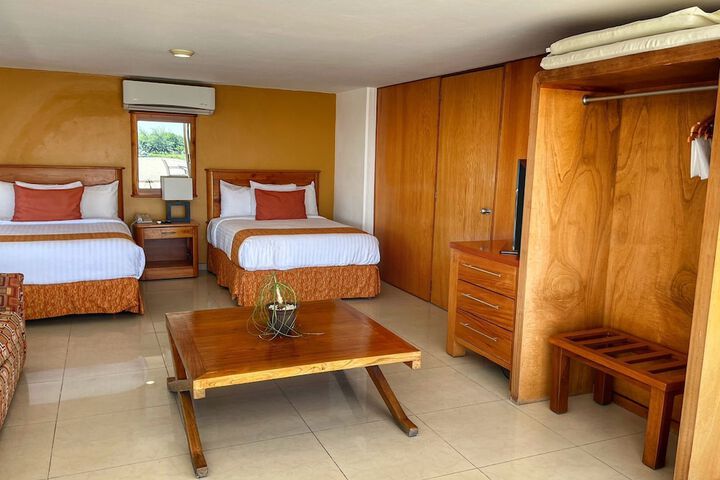 Room 20 of 64