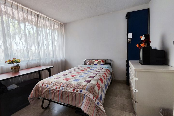 Room 7 of 34
