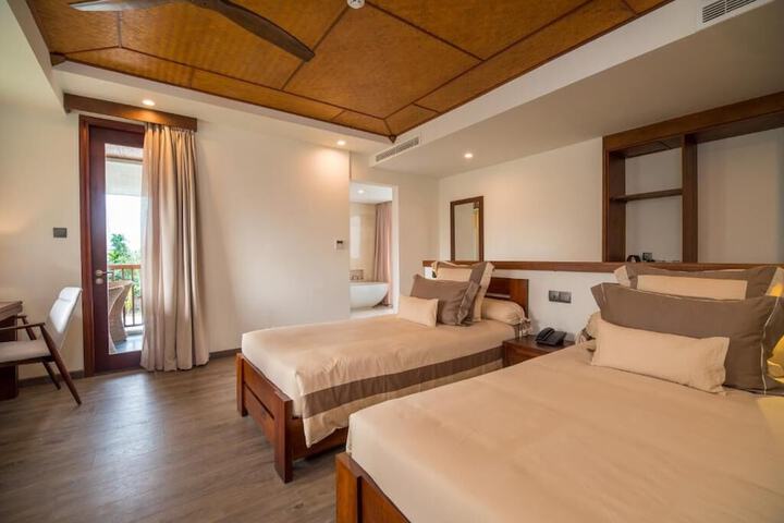 Room 26 of 169