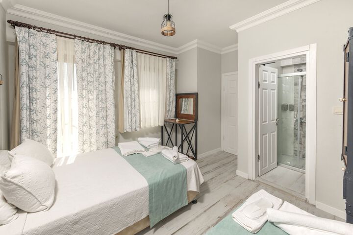 Room 30 of 59