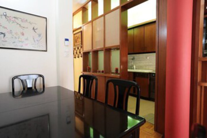 Room 8 of 34
