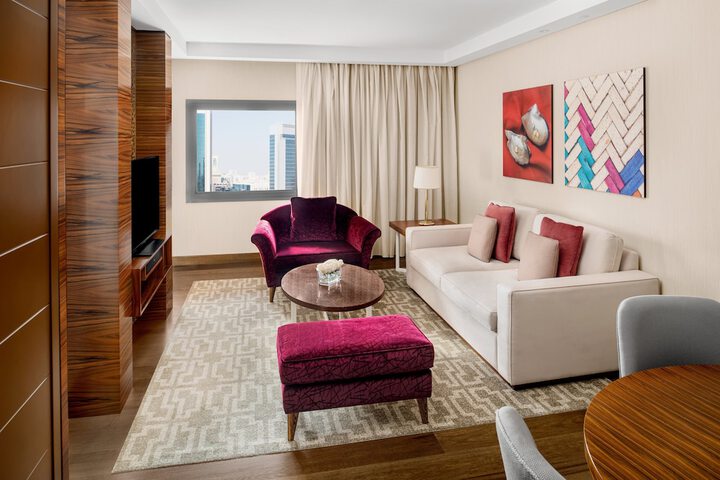 Room 34 of 181