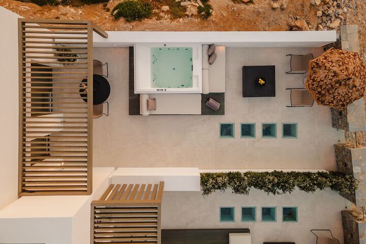 Hotel 73 of 79