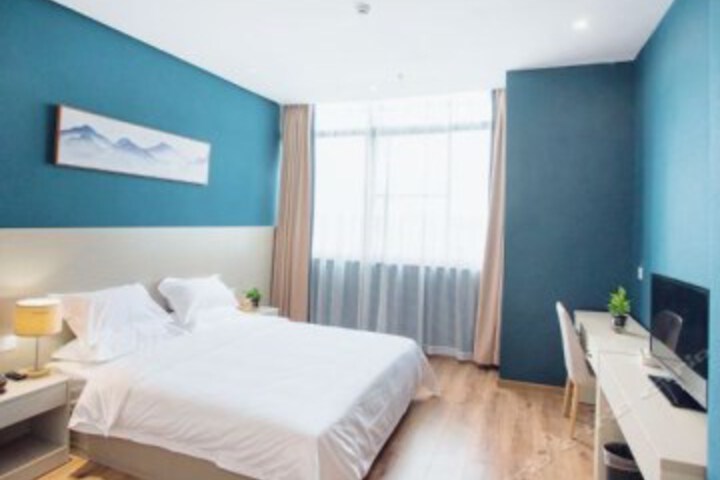 Starway Hotel Wuxi Huishan District Tianyi Square
