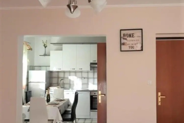 Room 3 of 12
