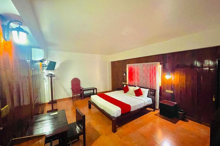 Room 4 of 27