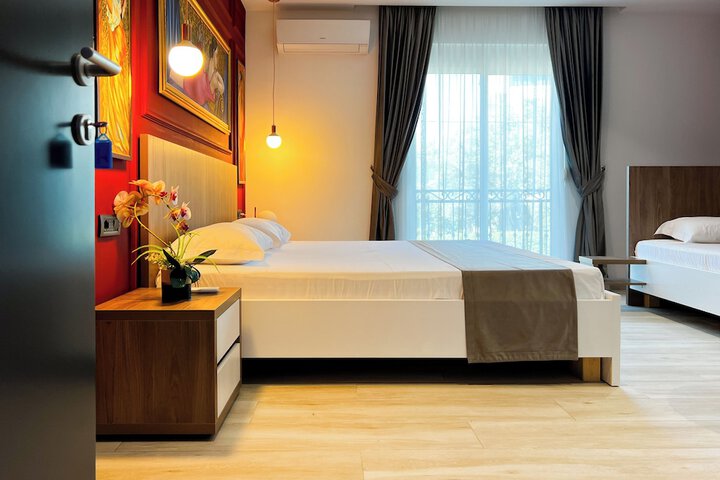 Room 13 of 70