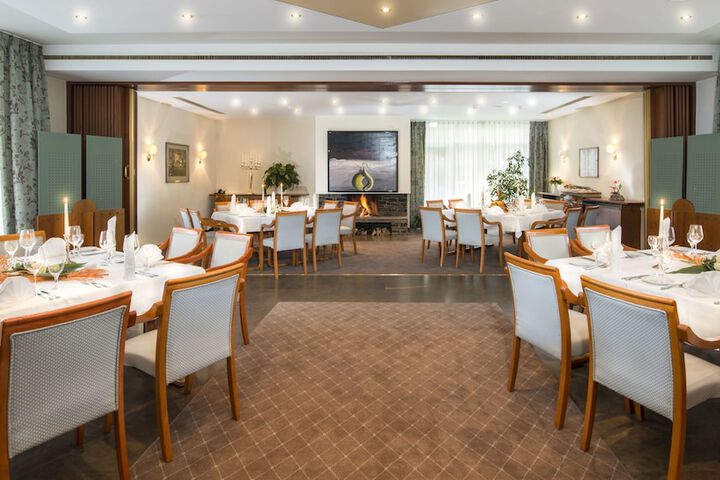 Dining Photos