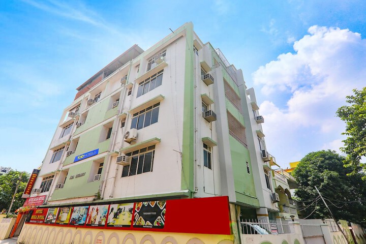 Fabhotel Mega Royal