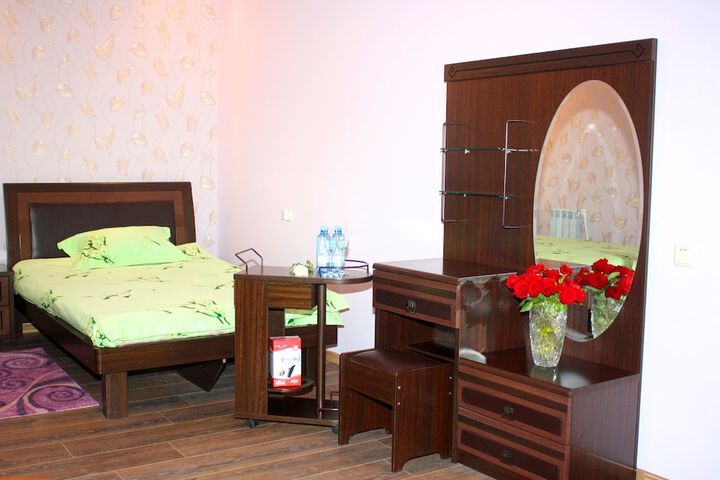 Room 13 of 47