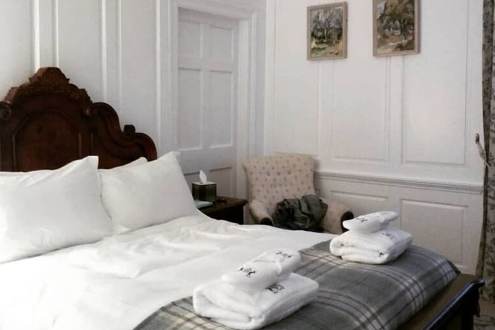 Room 10 of 21