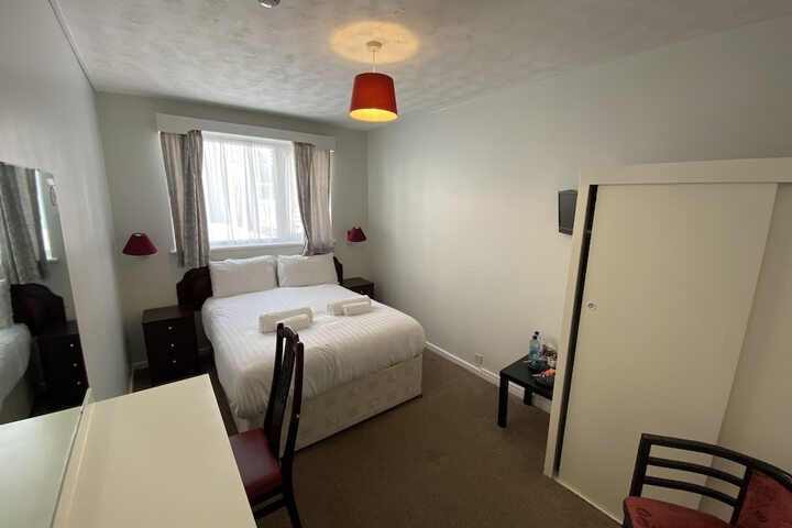 Room 7 of 87