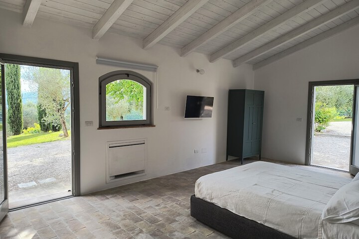Room 18 of 60