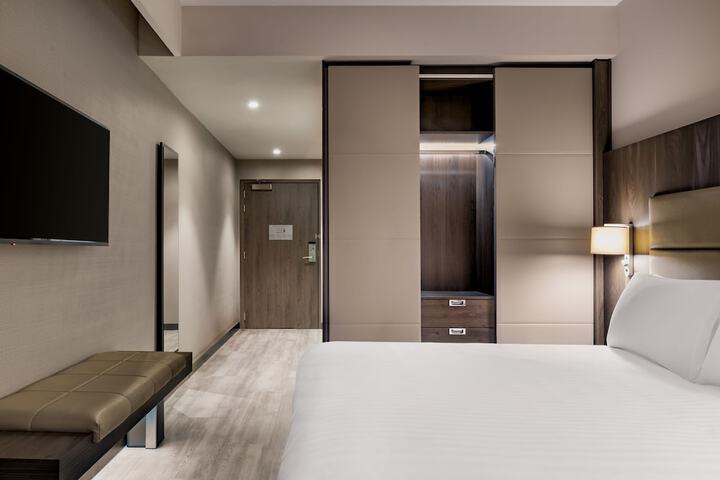 Room 14 of 45