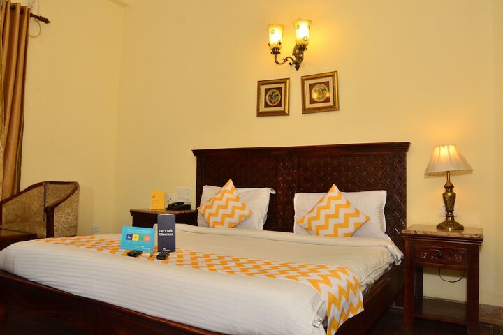 Room 10 of 29